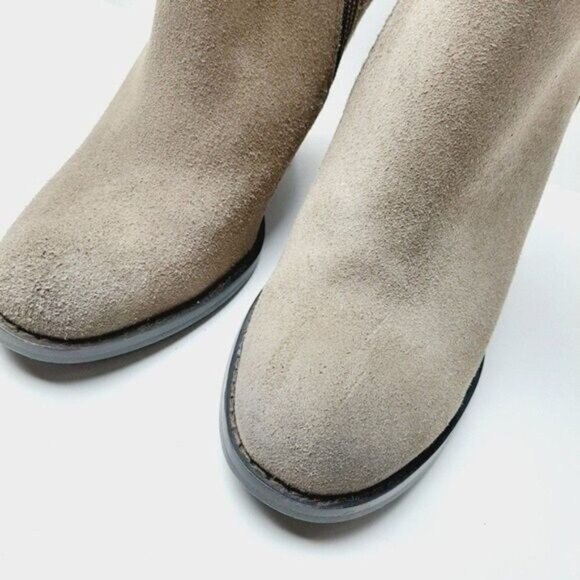 VERY VOLATILE Los Angeles Suede Bootie Block Heel Beige Sz 6 - Picture 6 of 16